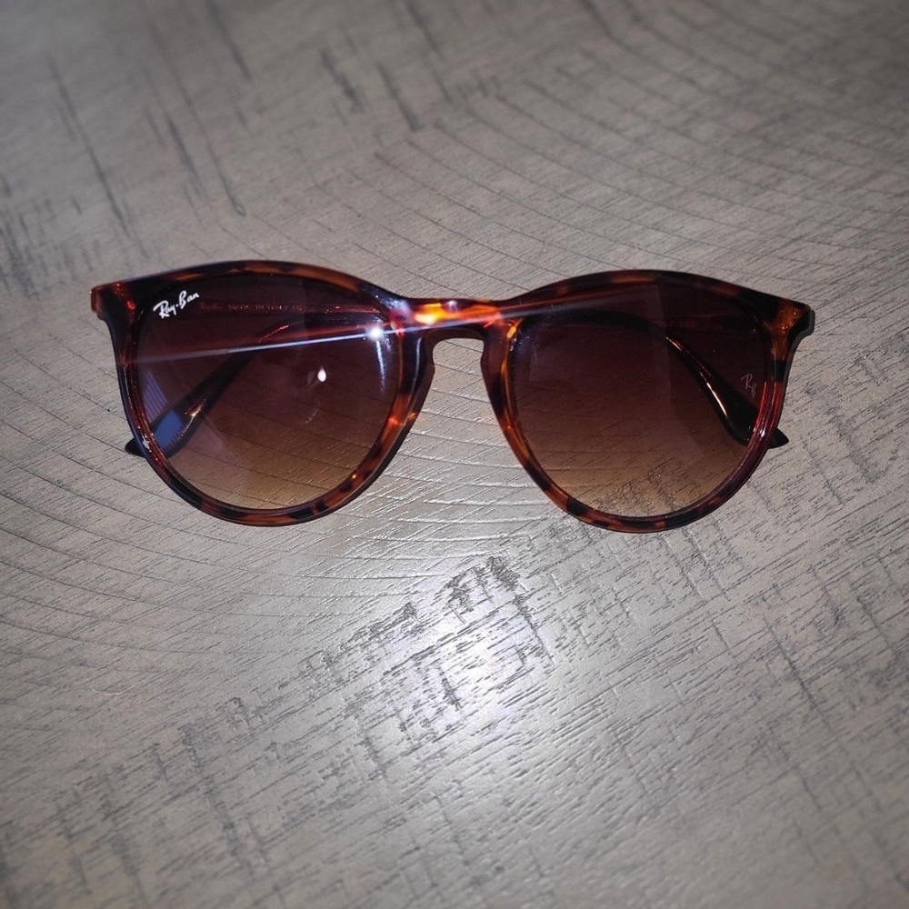 Ray-Ban Erika Tortoise Shell Sunglasses New